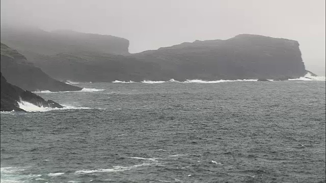 飞行圆形悬崖基洛尼卡哈海岸-鸟瞰图-明斯特，Co Kerry，直升机拍摄，空中视频，电影，建立拍摄，爱尔兰视频素材