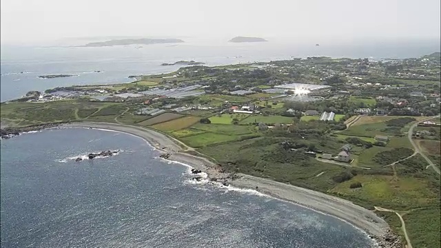 根西岛海岸-鸟瞰图-直升机拍摄，航空视频，电影，建立拍摄，根西岛视频素材