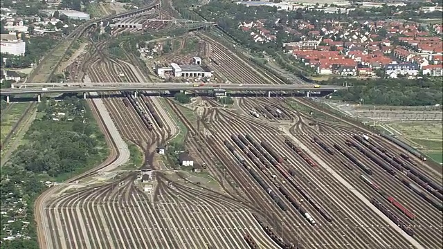 曼海姆编组场-鸟瞰图- Baden-Württemberg，直升机拍摄，空中视频，电影，建立拍摄，德国视频素材