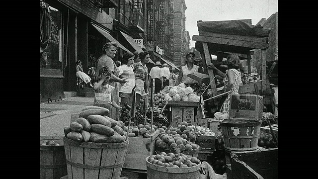 1930年代纽约市日间街市活动视频素材