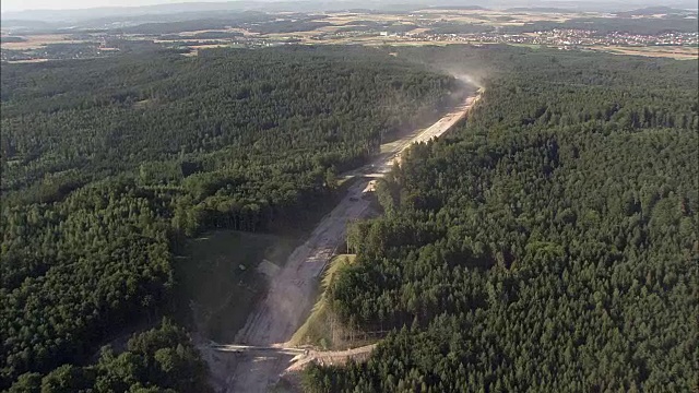 高速公路建设-鸟瞰图-巴伐利亚，德国视频素材