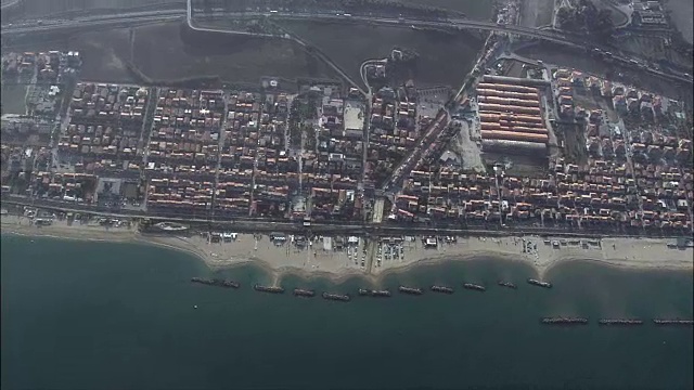 向下看波尔图皮埃纳电力公司(Porto power Picena)，空中视图公司(Aerial View)，马卡拉塔省，皮埃纳电力公司，意大利视频素材