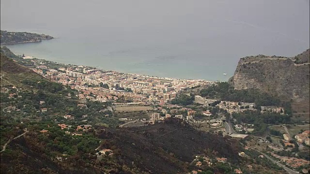 Cefalu -鸟瞰图-西西里，巴勒莫省，Cefalù，意大利视频素材