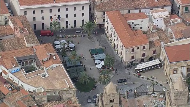 Cefalu -鸟瞰图-西西里，巴勒莫省，Cefalù，意大利视频素材