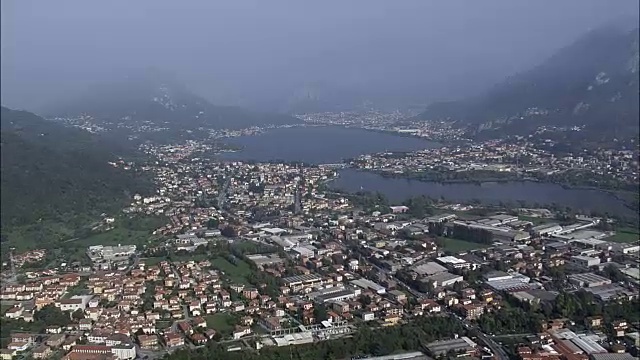 Lago在lalate - Aerial View - Lombardy, Lecco，准确准确，意大利视频素材