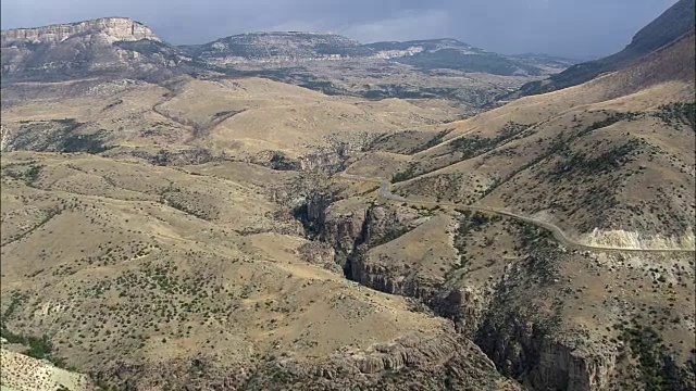 贝壳峡谷和贝壳溪-鸟瞰图-怀俄明，大角县，美国视频素材