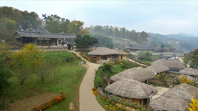 阳东民俗村(联合国教科文组织世界遗产地)鸟瞰图视频素材