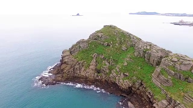 永美日龙首海岸鸟瞰图视频素材