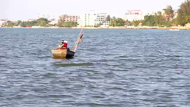 海上船上的人视频素材