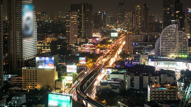 曼谷大桥夜景鸟瞰图视频素材