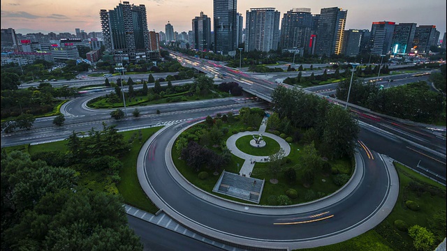 时间流逝——城市公路夜间交通视频素材