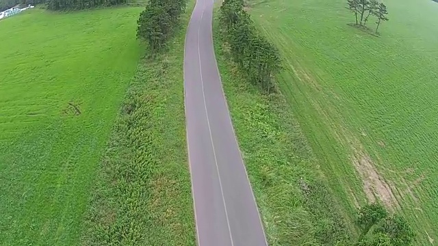 济州岛Isidolmokjang农场公路鸟瞰图视频素材