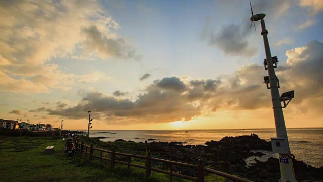 在济州岛的海岸线上视频素材