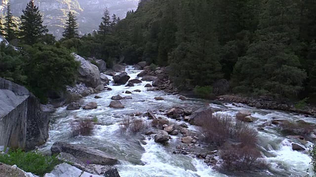 默塞德河，约塞米蒂国家公园，加利福尼亚州视频素材