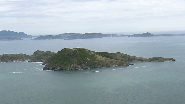 WS鸟瞰图岛/里约热内卢de Janeiro，巴西视频素材