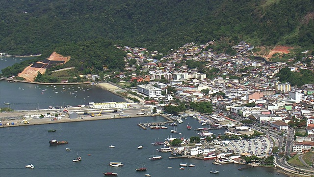 城市海岸线/里约热内卢de Janeiro，巴西的WS鸟瞰图视频素材