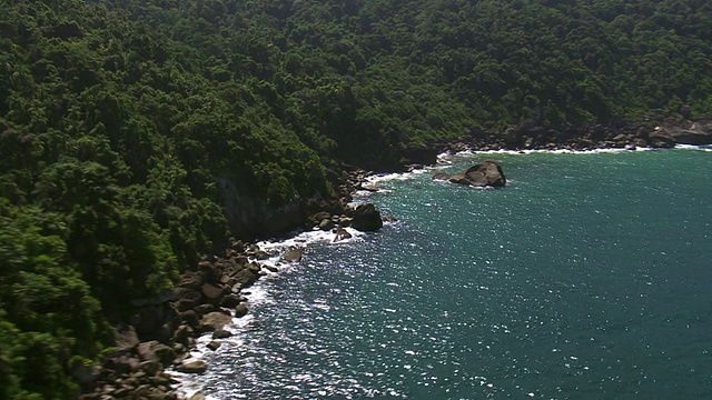 海岸鸟瞰图/圣保罗，巴西视频素材