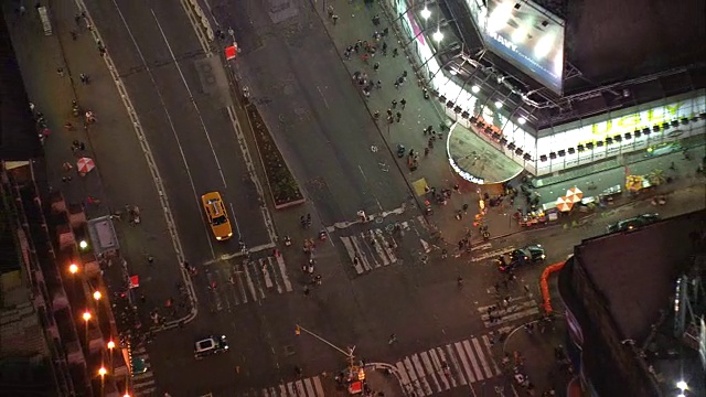 时代广场夜景鸟瞰图-纽约，纽约县，美国视频素材