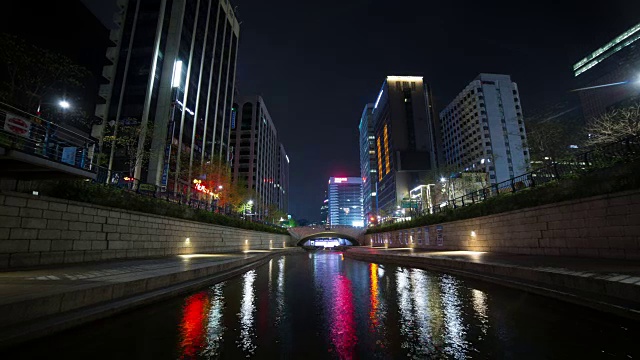 清溪川的夜景视频素材