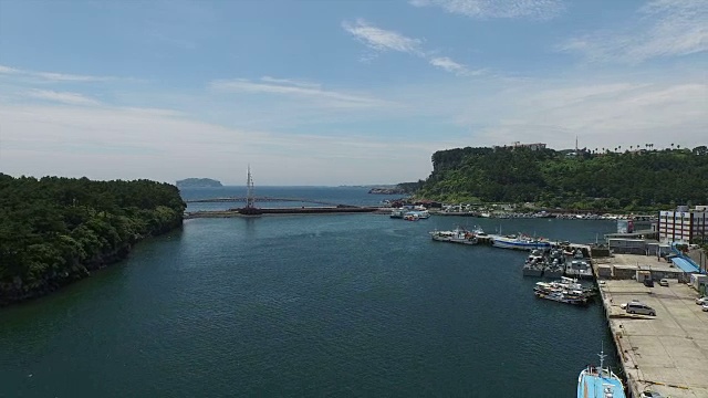 赛景洋大桥(济州岛地标)视频素材