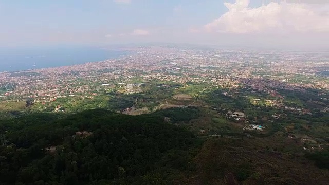 来自维苏威山的风景视频素材