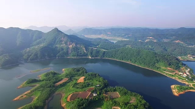 玉jeongho湖的Bungeo岛景观视频素材