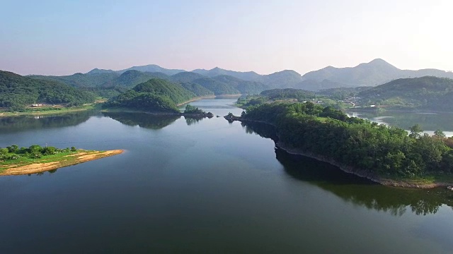 玉jeongho湖的Bungeo岛景观视频素材