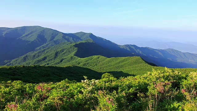 从奇里桑国家公园的野山丹峰俯瞰山脊视频素材