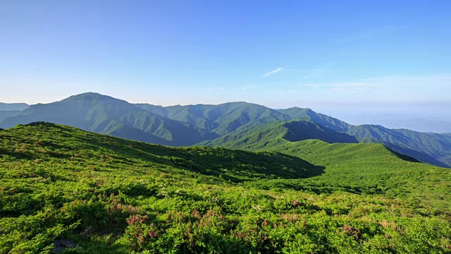 从奇里桑国家公园的野山丹峰俯瞰山脊视频素材