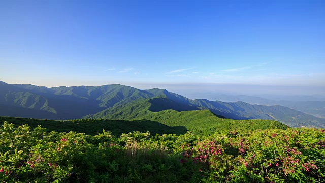 从奇里桑国家公园的野山丹峰俯瞰山脊视频素材