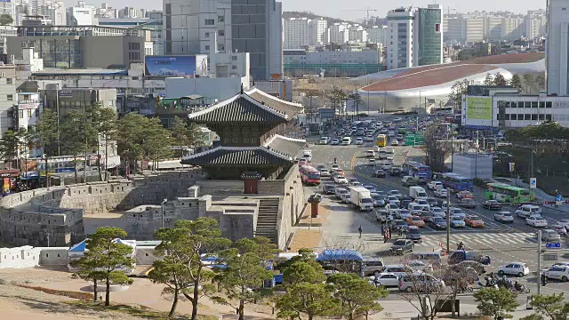 东大门前的四路互动视图视频素材