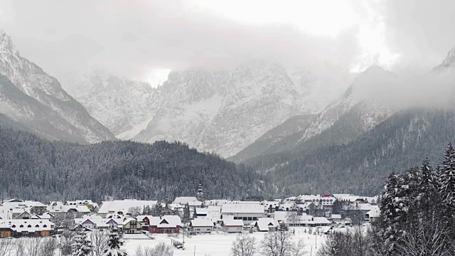 高山滑雪胜地视频素材