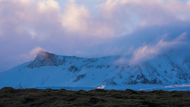 冰岛雪山的延时拍摄视频素材