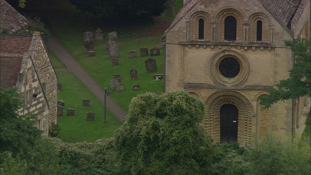 伊夫利教堂(Just S Of Oxford)视频素材