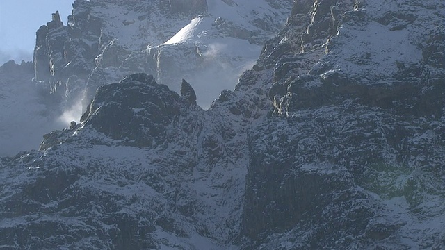 赛道上的雪山山峰，黄石，美国视频素材