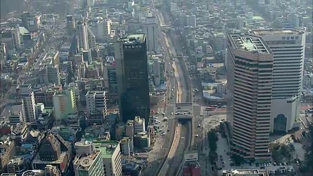 清溪川沿岸城市景观鸟瞰图视频素材