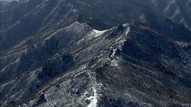 鸟瞰白雪覆盖的索比克山国家公园视频素材