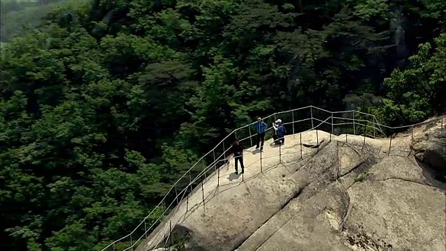 龙骨山山顶鸟瞰图视频素材