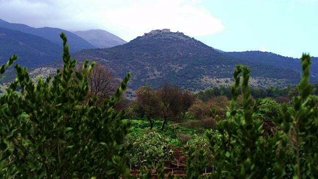 Nimrod Fortress on a hill在以色列用Red以4k价格拍摄的免费股票视频片段。视频素材