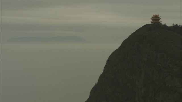 峨眉山顶上的万佛鼎塔，中国视频素材