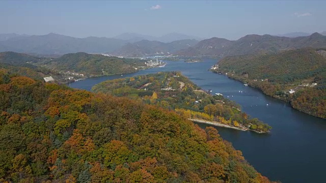 春川奈美岛(旅游胜地)鸟瞰图视频素材