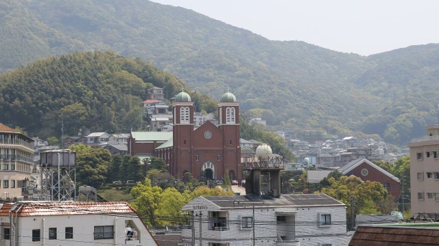 日本长崎，以浦上大教堂为背景视频素材