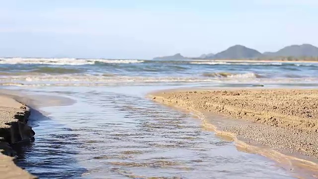 高清摄影车:海滩宁静的景色视频素材