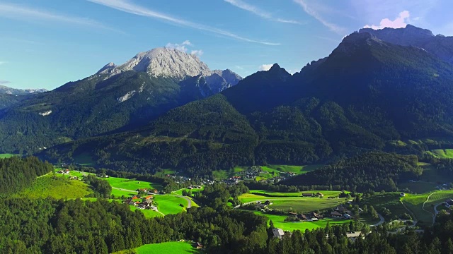 阿尔卑斯山贝希特斯加登的瓦兹曼和霍克卡尔特山视频素材