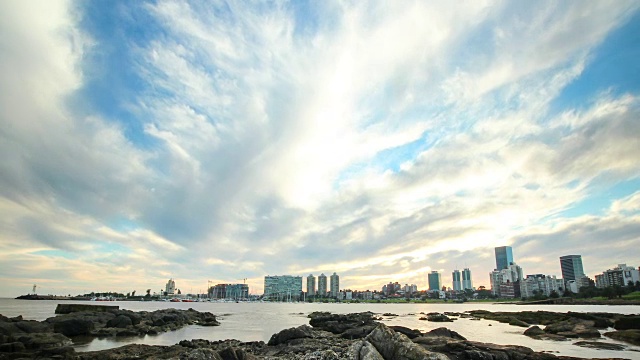 乌拉圭蒙得维的亚潜水港的时间流逝视频素材