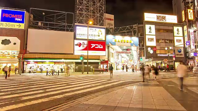 高清延时:拥挤的行人大阪大街，日本。视频素材