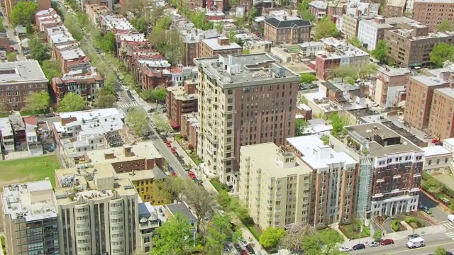 美国华盛顿特区，开罗公寓大厦和杜邦圈的WS AERIAL POV城市景观视频素材