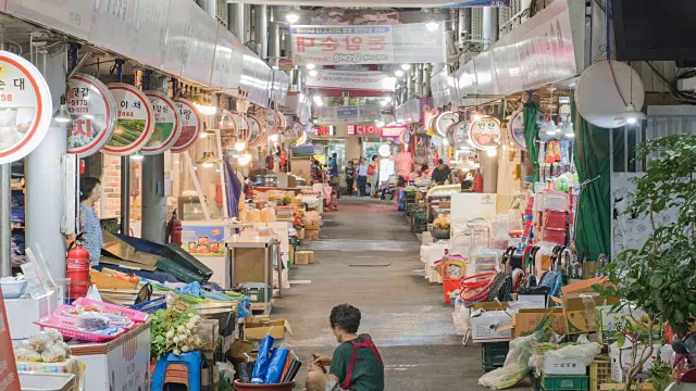 Donam market(首尔Seongbuk地区韩国传统市场)图片视频素材