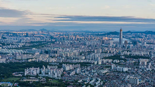 首尔市景和乐天世界大厦在Jamsil地区视频素材