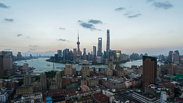 T/L WS HA Shanghai Skyline from Day to Night Transition /上海，中国视频素材